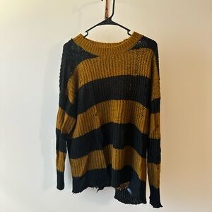 Urban Outfitters Oversized Sweater size XS but fits like a L